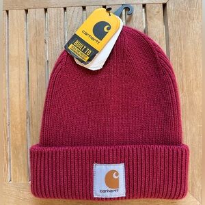 Carhartt Women’s Rib Knit Beanie. NWT. Beet Red. One Size.